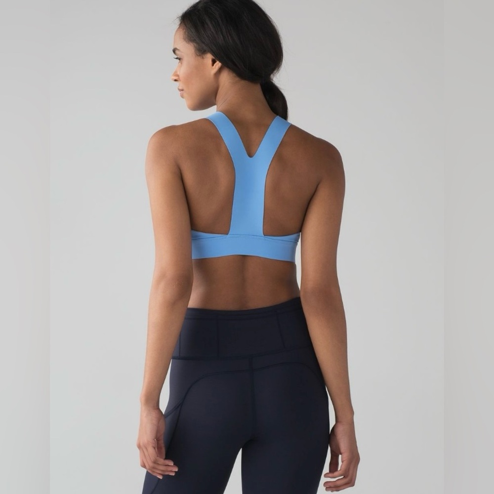 Lululemon Blue Fast and Free Bra Size 6 - Picture 2 of 6